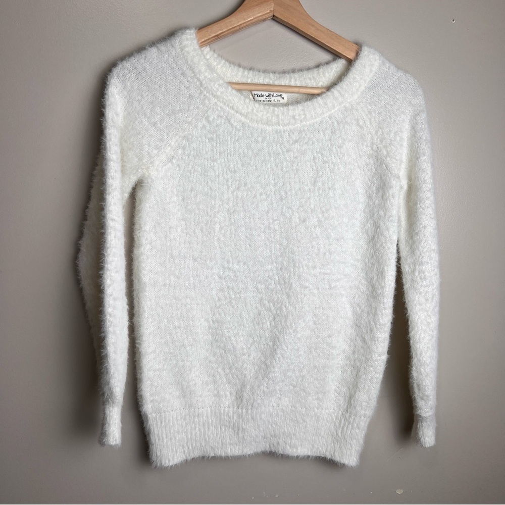 Made with Love by FCT White Fuzzy Sweater Juniors Size Large (14) EUC